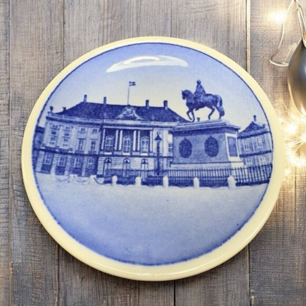 Royal Copenhagen Denmark Amalienborg Slot Porcelain‎ 3inch Trinket Hanging Dish